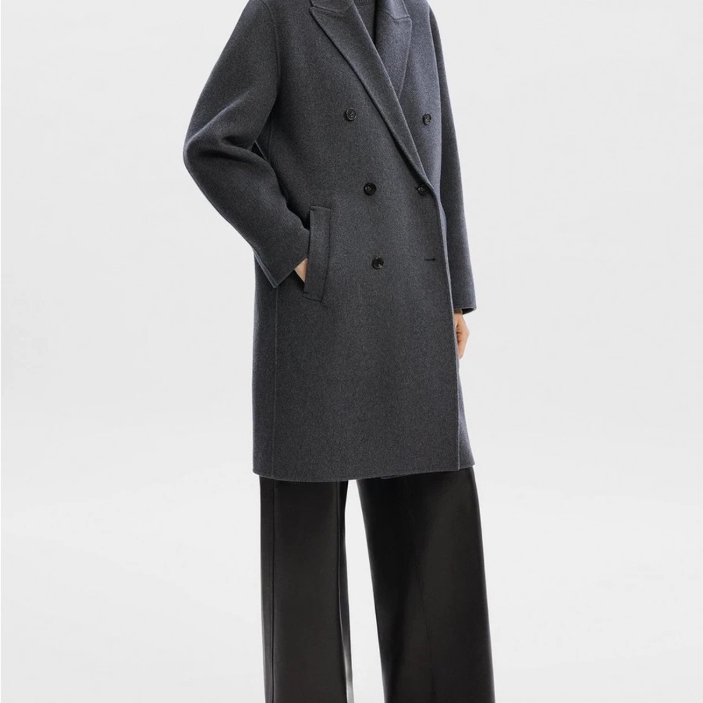 Theory NWT Elegant Double-Breasted Gray Coat